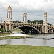 Seri Gemilang Bridge