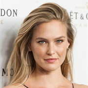 Bar Refaeli