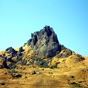 Besh Barmag Mountain