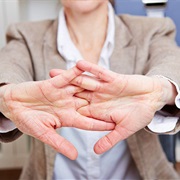 Cracking One's Knuckles Causes Arthritis