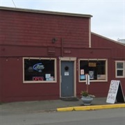The Old Fishtrap Seafood & Spirits (Chinook, Washington)