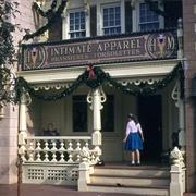 Hollywood Maxwell&#39;s Intimate Apparel (1955-1956)