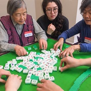 Play Mahjong in China