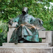 Anonymus Statue