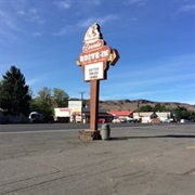 Laredo Drive-In (Naches, Washington)