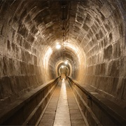 Tunnel