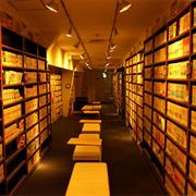 Chill Out at a Japanese Internet Cafe (Manga Cafe)