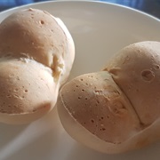 Pan De Monja / Monáy