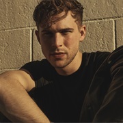 Tommy Dorfman
