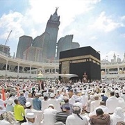 Performing Umrah