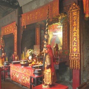 Pek Tai Temple
