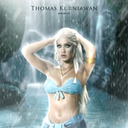 Jessica Alba as Kida