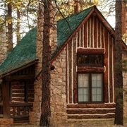 Bryce Canyon Lodge and Deluxe Cabins