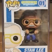 Stan Lee Black&Yellow Shirt