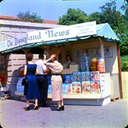 Disneyland Newsstand (1955-????)