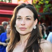 Claire Forlani