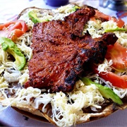 Tlayudas Con Carne