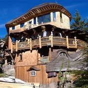 Visit Mushroom House (BC)