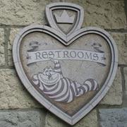 Restroom Alice in Wonderland/Castle