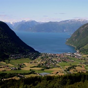 Viksøyri