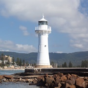 Wollongong Breakwater Lighthouse