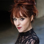 Ruth Connell