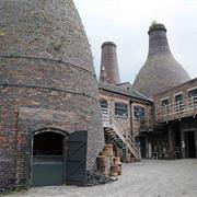 Gladstone Pottery Museum