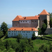 Podsreda Castle