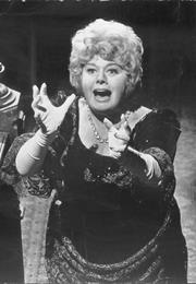 Shelley Winters - "Whoever Slew Auntie Roo"
