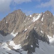 Uzbekistan: Khazret Sultan (15,233 Ft)