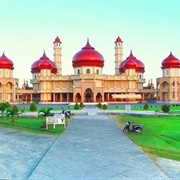 Baitul Makmur Meulaboh Grand Mosque