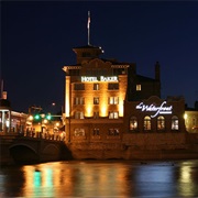 Hotel Baker, St. Charles