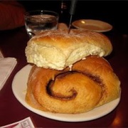 Mastoris Diner Bread