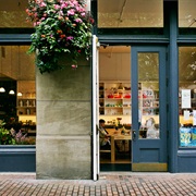 The London Plane (Seattle, Washington)