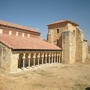 Monasterio De San Miguel De Escalada, Castillo Y León