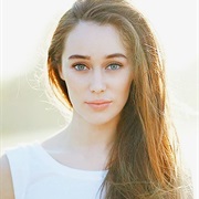 Alycia Debnam Carey