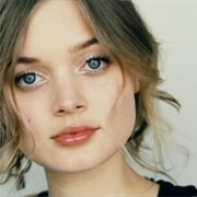 Bella Heathcote