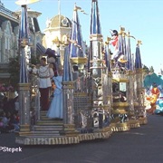Disney&#39;s Magical Moments Parade