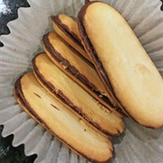 Double Milk Chocolate Biscuit