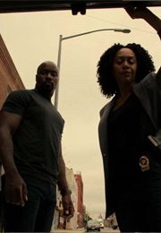 Luke Cage S2ep4: I Get Physical (2018)