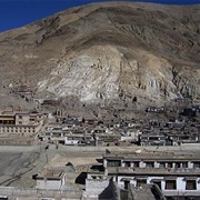 Visiting Sakya and Other Monasteries in the Tibetian Highlands