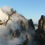Mountaineering on Huang Shan, China