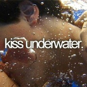 Kiss Underwater