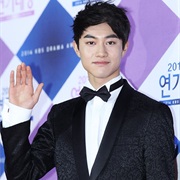 Kwak Dong-Yeon