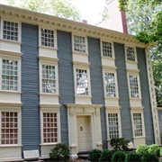 Royall House and Slave Quarters