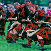 Vist Scotland During the Highland Games