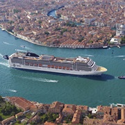 MSC Magnifica
