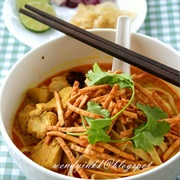Khao Soi (Northern Thai Curry Noodles)