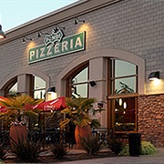Fondi Pizzeria (Gig Harbor, Washington)