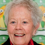 Annette Crosbie